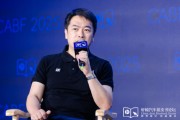 五男二女艾摩星机器人卢玉坤：有些人形机器人公司用的摄像头就是把USB接口打胶固定，非常不稳定